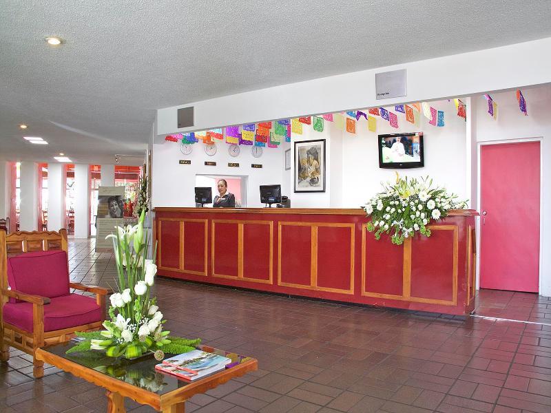 ホテル ミシオン オアハカ Oaxaca エクステリア 写真
